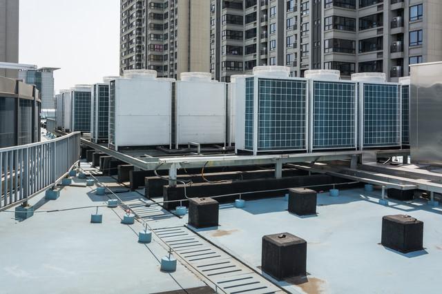 Maximize Your Investment: Finding the Ideal Commercial Flat Roof System for Your Business